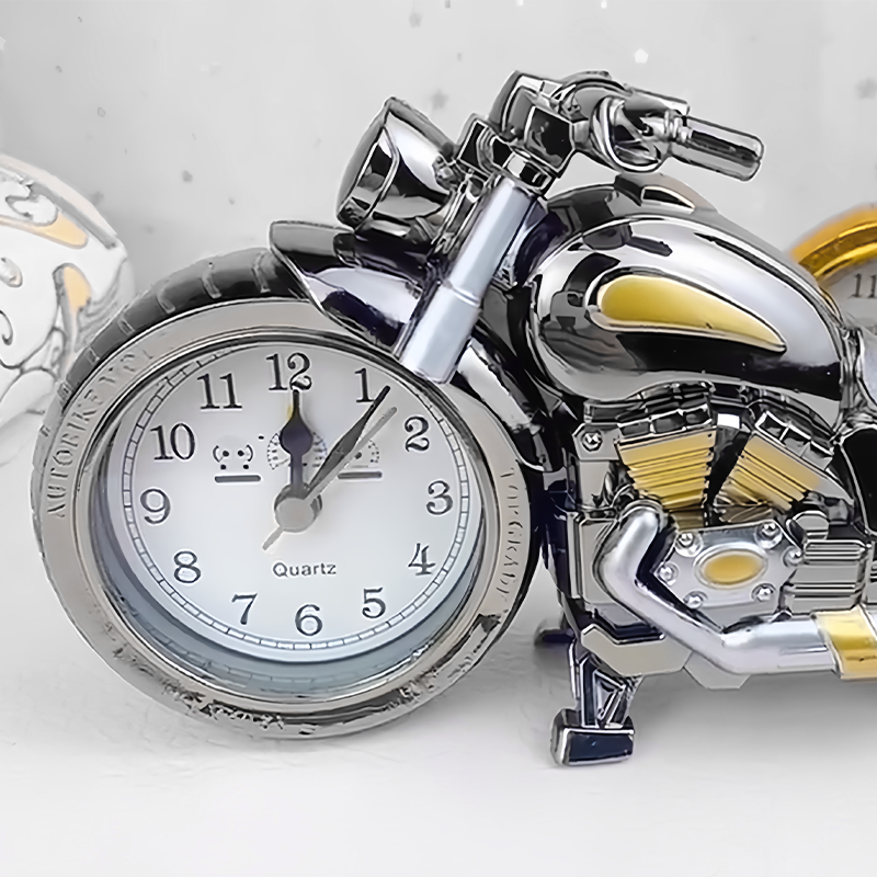 Creatieve Motor Wekker: Stoer Design