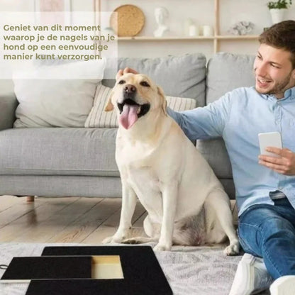 Houten krabbord voor hondennagels met snoepvak